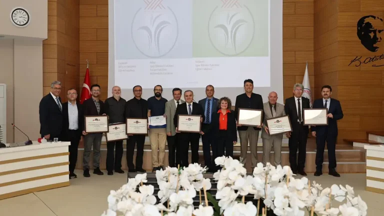 Kayseri Erciyes Üniversitesi’ne Engelsiz Kampüs Ödülleri’nde Çifte Başarı