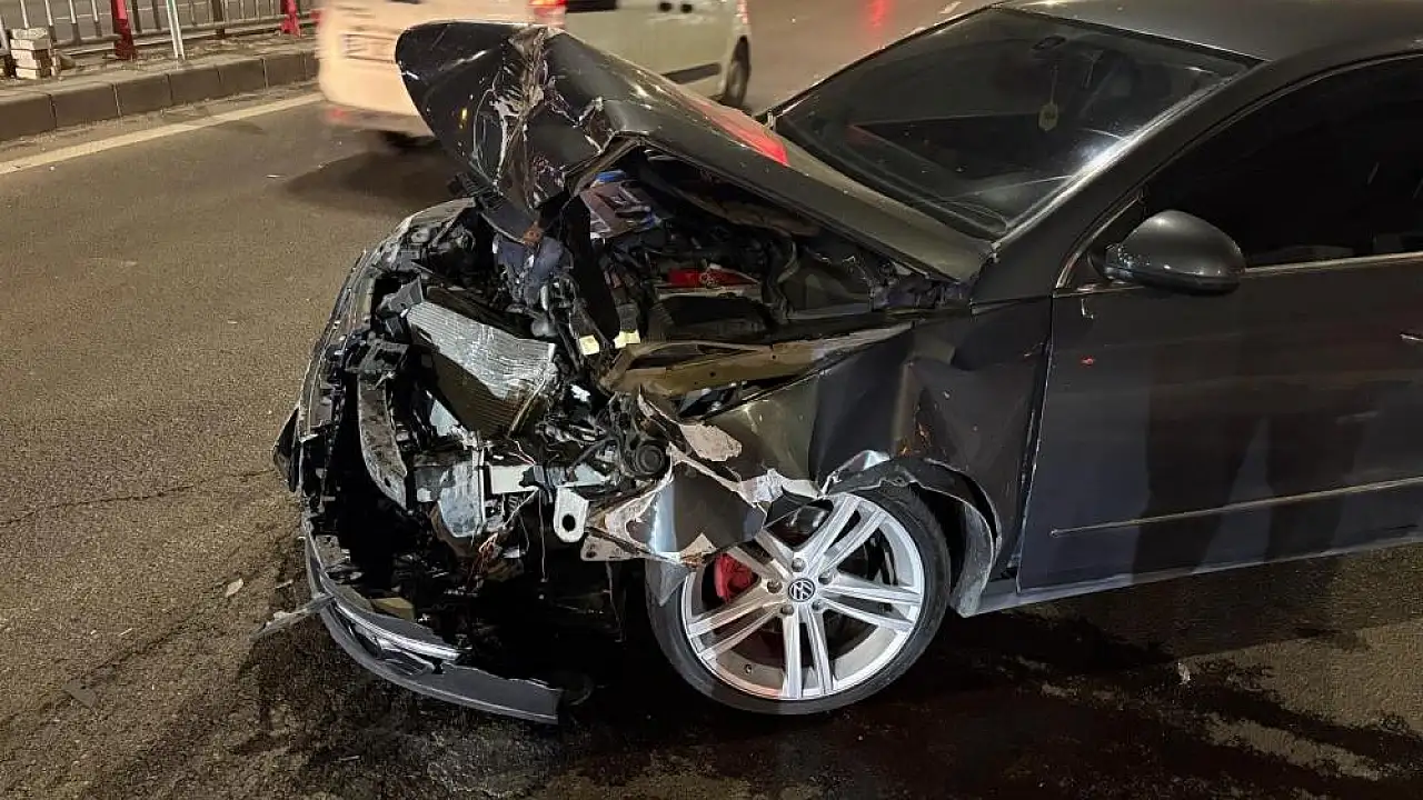 Kayseri Kocasinan'da Zincirleme Kaza: Bir Sürücü Yaralandı, Soruşturma Başlatıldı