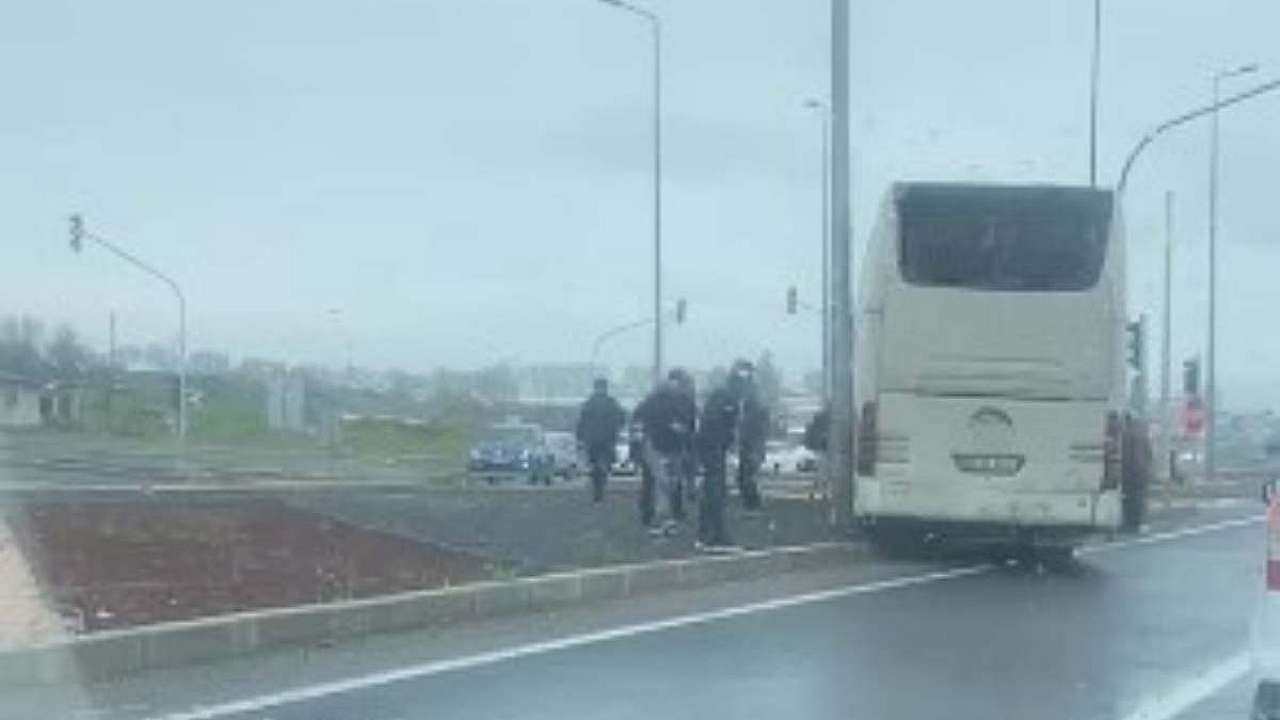 Kayseri-Sivas Karayolunda Yağışlı Hava Yolcu Otobüsü Kazasına Neden Oldu: Can Kaybı Yok