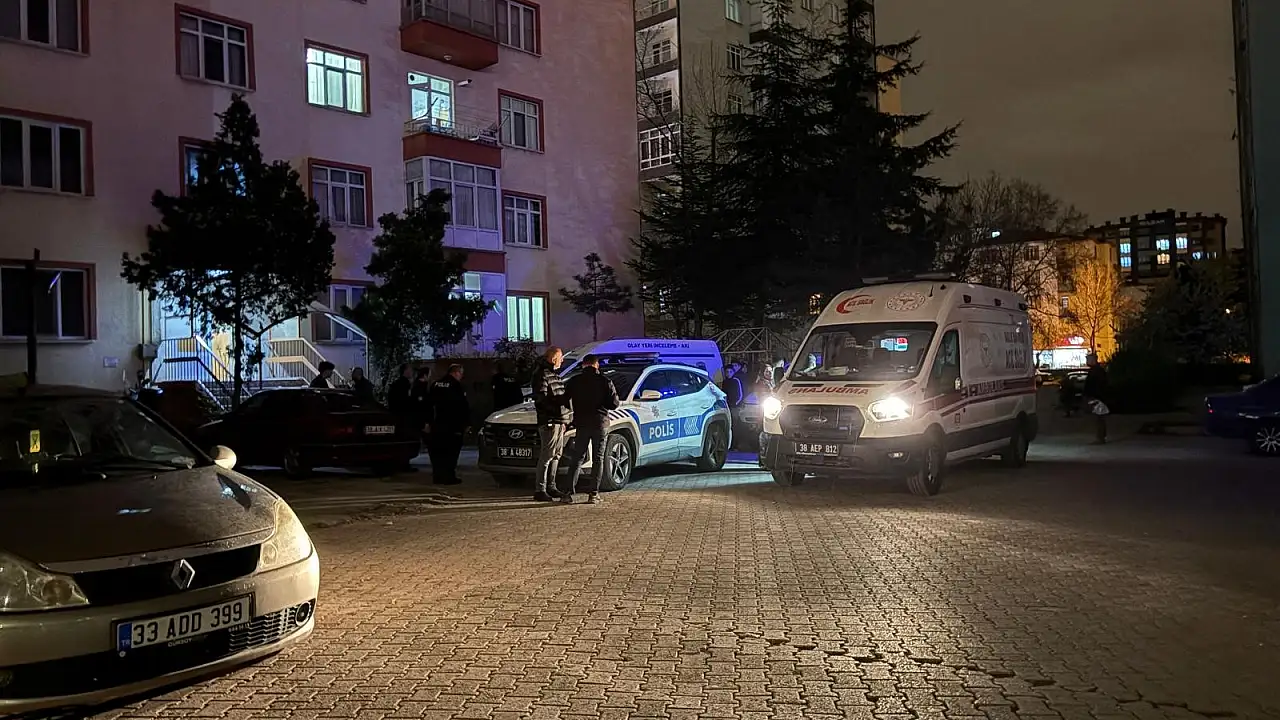 Kayseri Talas'ta 25 Yaşındaki Genç Hayatına Son Verdi: Soruşturma Başlatıldı