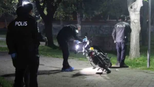 Kayseri Melikgazi’de Parkta Şiddet Olayı: İki Yaralı Hastaneye Sevk Edildi