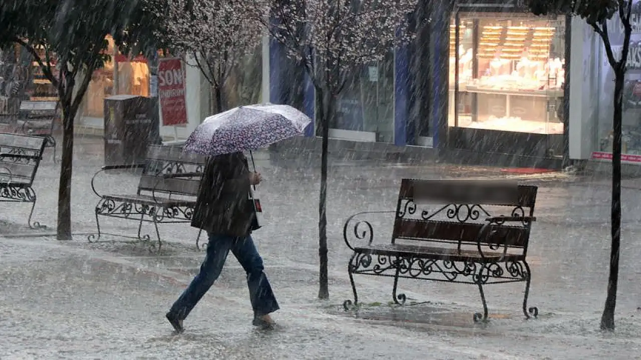 Balkanlardan Gelen Soğuk Hava Dalgası İç Anadolu'yu Etkisi Altına Alıyor: 5 İl İçin Kritik Uyarı