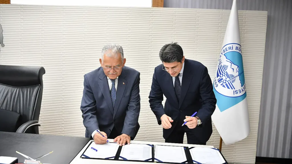 Kayseri Erciyes’te Turizmde Yeni Dönem: Türkiye’nin En Uzun Dağ Kızağı İçin İmzalar Atıldı