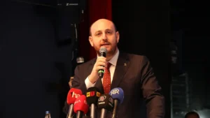 Kayseri'de Strateji Toplantısı: AK Parti'den Muhalefete "Boş Tartışmalara Ayıracak Vakit Yok" Vurgusu