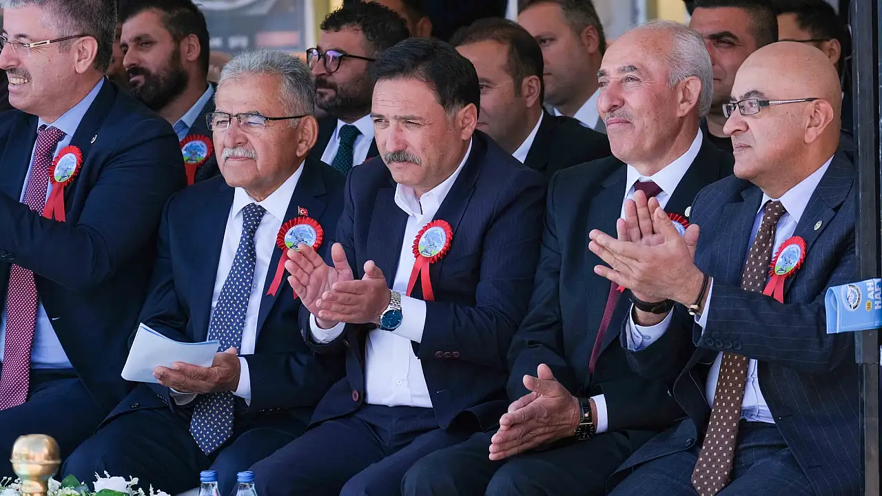 Kayseri'deki Mesleki Eğitim Yeterliliği Sorgulandı: Bakan Tekin'den Detaylı Açıklama