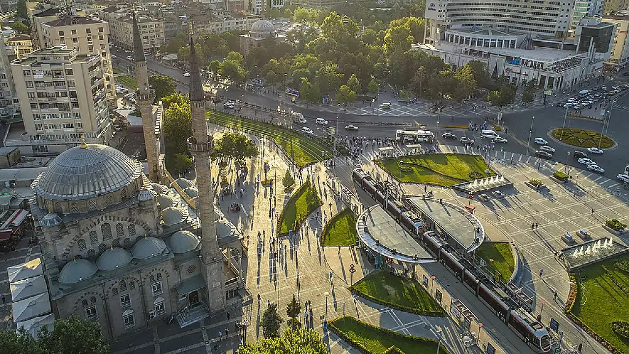 Kayseri Melikgazi'de 690 Milyonluk Kentsel Dönüşüm Hamlesi: Aydınlıkevler Yenileniyor