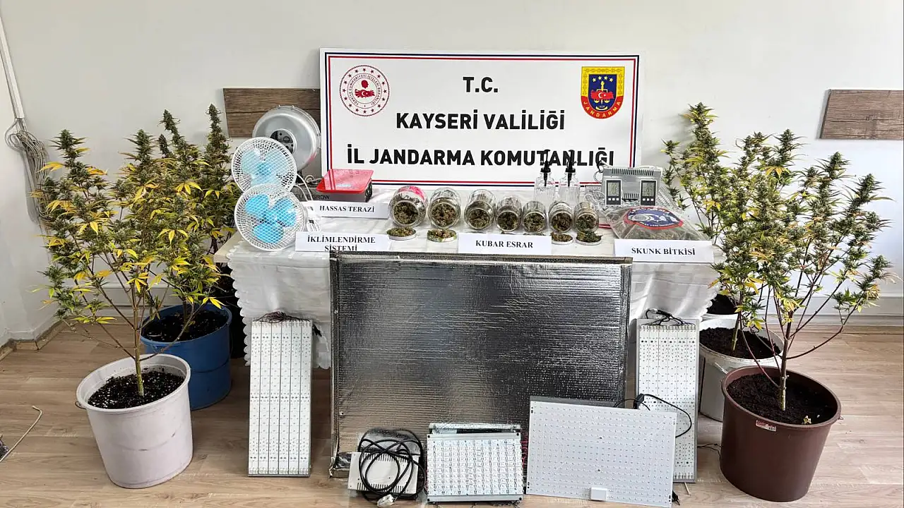 Kayseri'de Jandarma Operasyonu: Evde Uyuşturucu Üretim Düzeni Deşifre Edildi