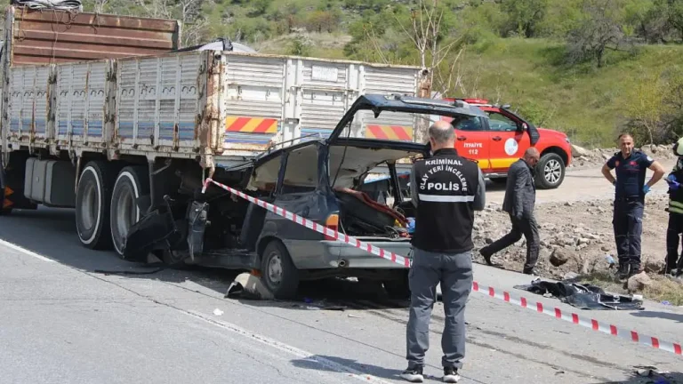 Kayseri Hacılar’da Elim Kaza: Bir Anne Yaşamını Yitirdi, Oğlu Ağır Yaralı Hastanede