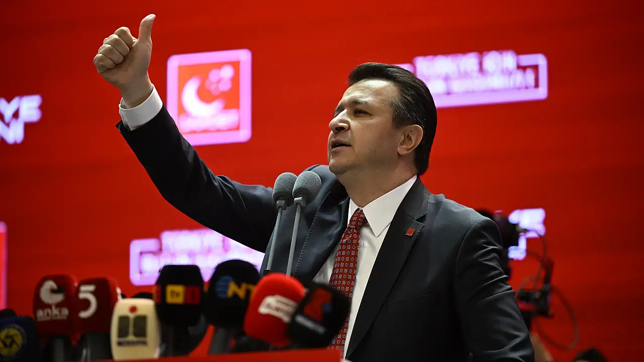 Saadet Partisi'nin Cumhurbaşkanı Adayı Sırrı Derinleşiyor: Arıkan'dan Dikkat Çeken Mesajlar