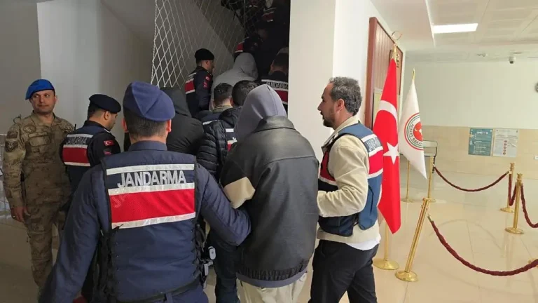 Yozgat Merkezli Dev Operasyon: 9 İlde Yasa Dışı Bahis ve Dolandırıcılık Şebekesi Çökertildi