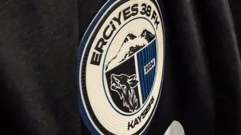RHG Enertürk Enerji Stadyumu’nda Nefes Kesen İlk Yarı: Erciyes 38 FK’nın Final Umudu İkinci Devreye Taşındı