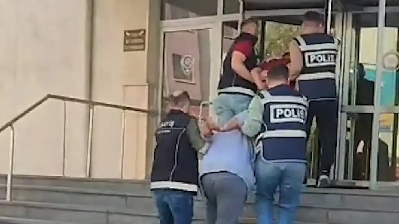 Kayseri'de Cinayet Firarileri Kıskıvrak Yakalandı: 30 Yıl Hapis Cezası Uygulandı