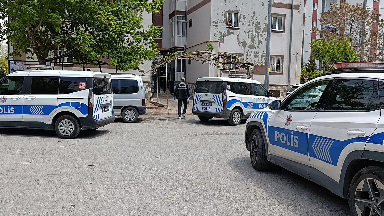 Kayseri Melikgazi'de Şüpheli Ölüm: 52 Yaşındaki M.K. Evinde Cansız Halde Bulundu