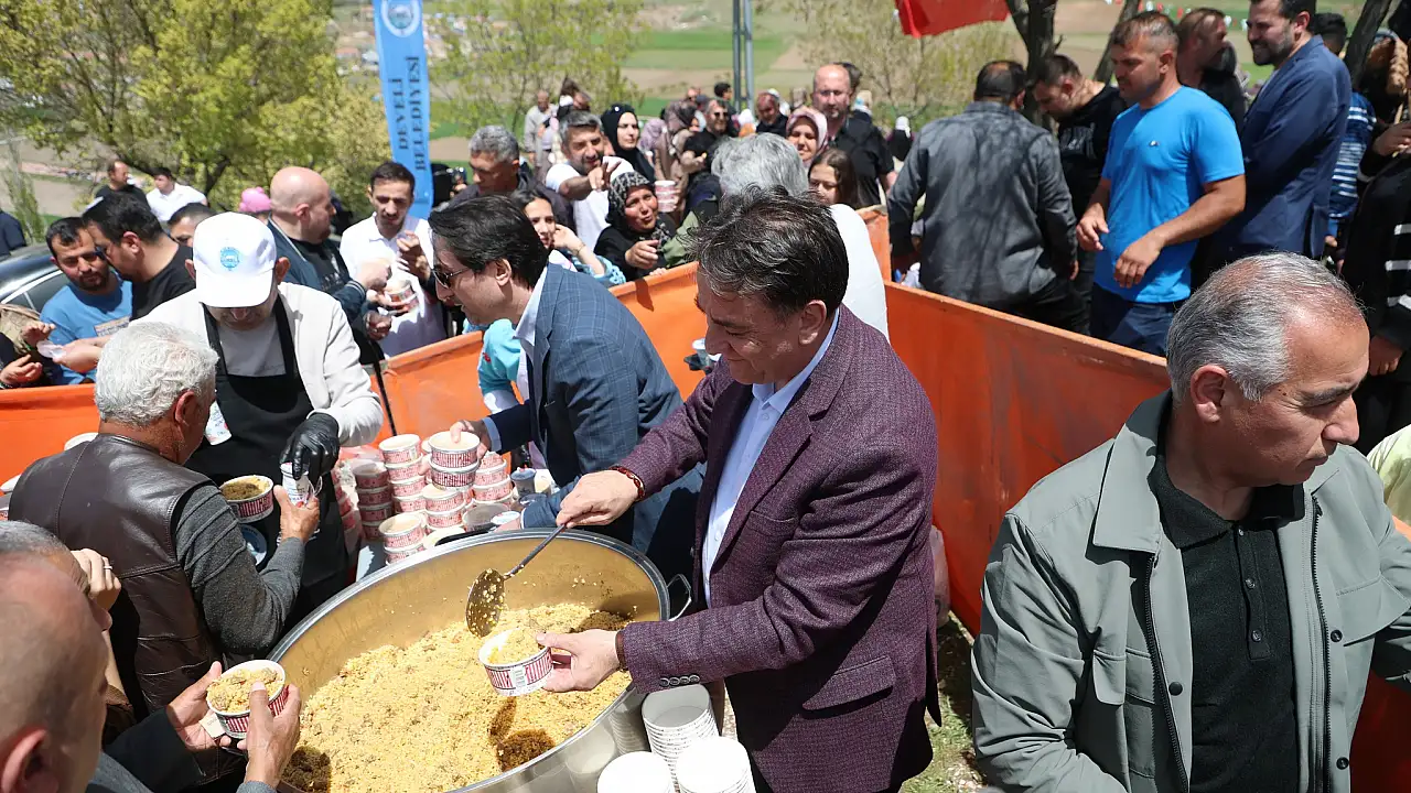 Kayseri Develi'de Hıdırellez Coşkusu: Binlerce Vatandaş Tek Yürek Oldu