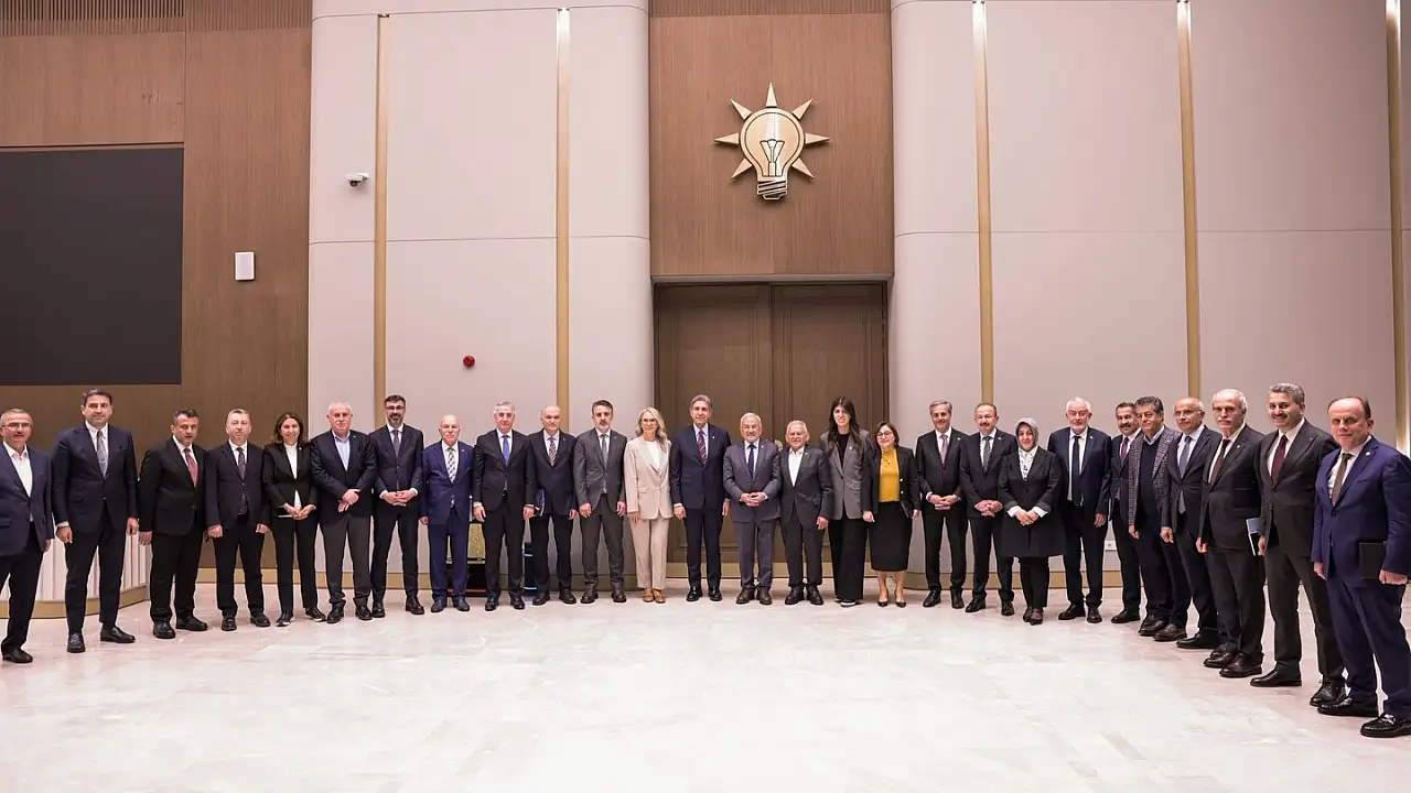 Kayseri Büyükşehir Belediye Başkanı Büyükkılıç, Ankara'daki Yerel Yönetimler İstişaresinde Şehrin Vizyonunu Paylaştı