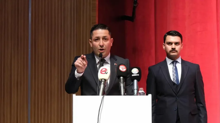 Kayserispor'un Süper Lig Macerası Sona Erdı: Ülkü Ocakları'ndan Vefa ve Emek Vurgusu