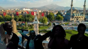 Pop Müziğin Yıldızları Kayseri Sahnesinde: Yaz Konserleri Başlıyor