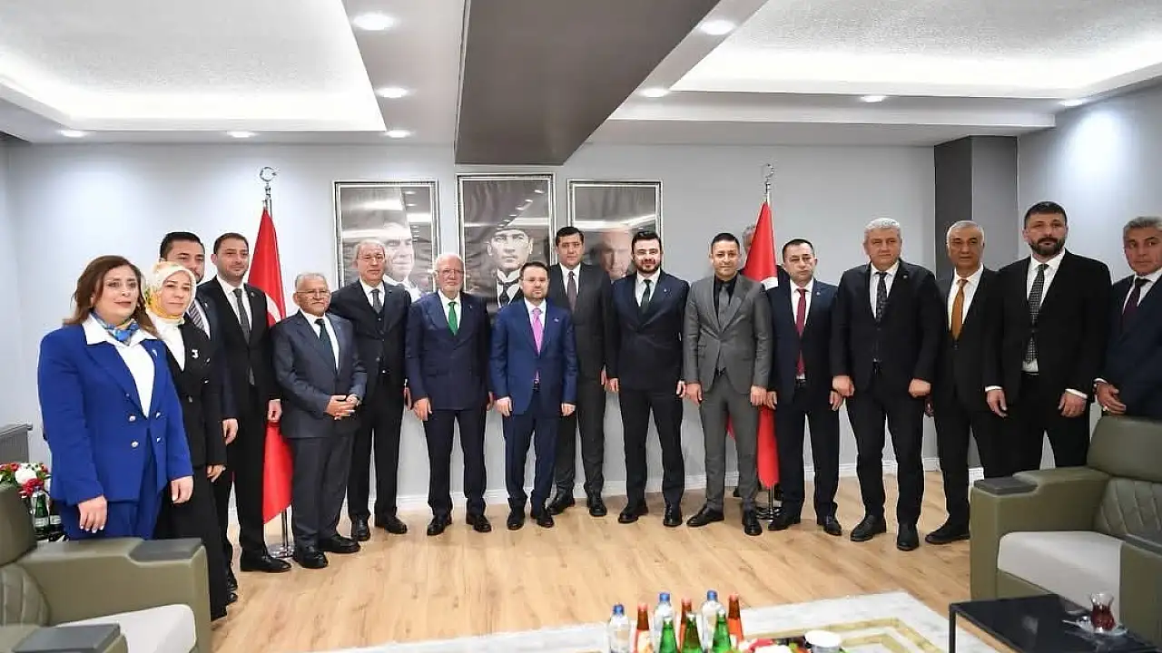 Adalet Bakanı Akın Gürlek, Kayseri MHP Teşkilatıyla Bir Araya Geldi