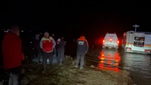 Kayseri Erciyes’te Tekir Göleti’nde Mahsur Kalan Üç Genç Kurtarıldı: Hızlı Müdahale Hayat Kurtardı