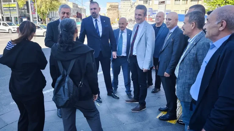 İYİ Parti Kayseri’de Vatandaş ve Esnafın Nabzını Tuttu