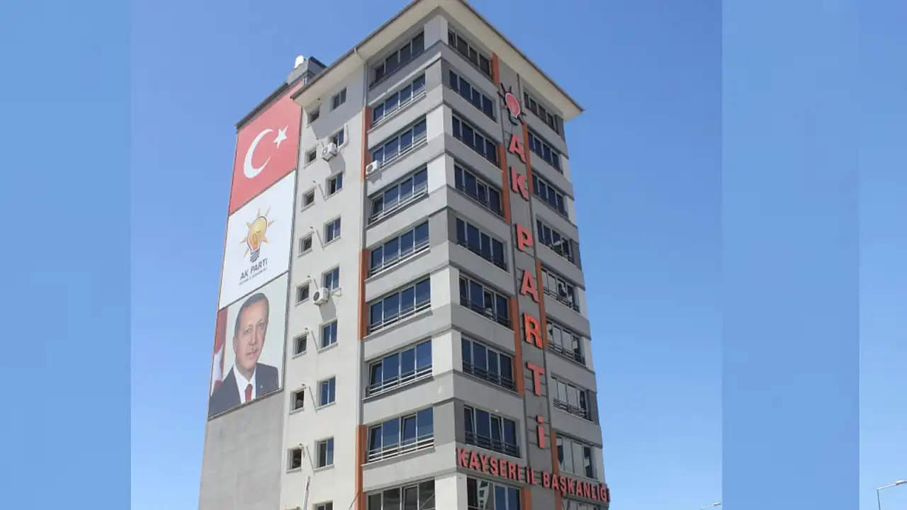 Kayseri Siyasetinden Ahmet Yurtlu'dan Hacdan Duygusal Helallik Mesajı