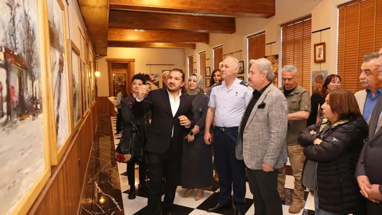 Melikgazi’de Sanat Rüzgarı: Karma Resim Sergisi Sanatseverlerle Buluştu