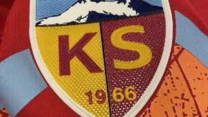 Kayserispor'da Yönetim Silkeleniyor: Süper Lig'den Düşüş Sonrası İstifalar ve Seçim Kararı