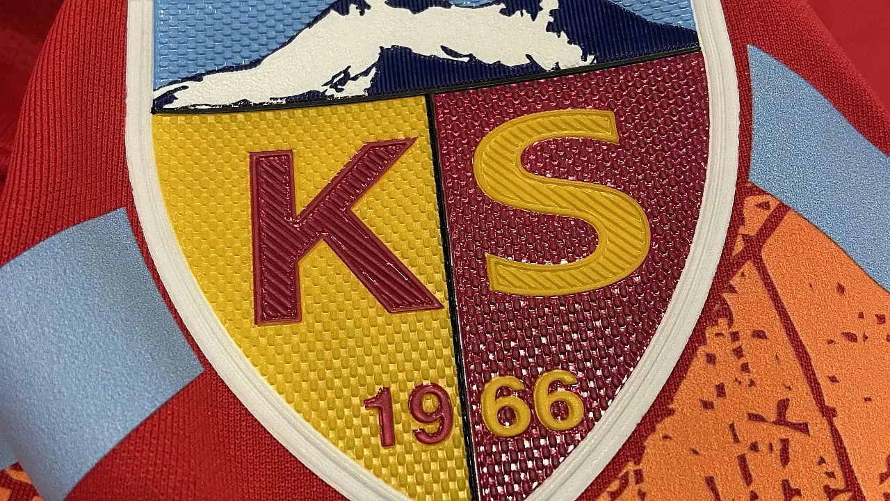 Kayserispor'da Yönetim Silkeleniyor: Süper Lig'den Düşüş Sonrası İstifalar ve Seçim Kararı