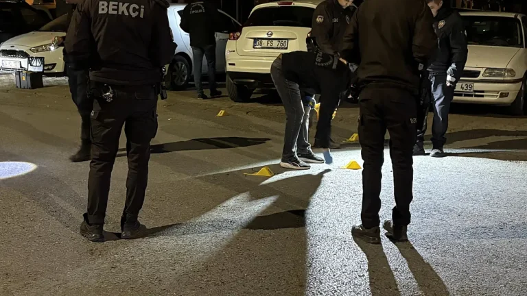 Kayseri’de Turizm Acentesine Kurşun Yağdıran Saldırgan Kameralardan Yakalandı