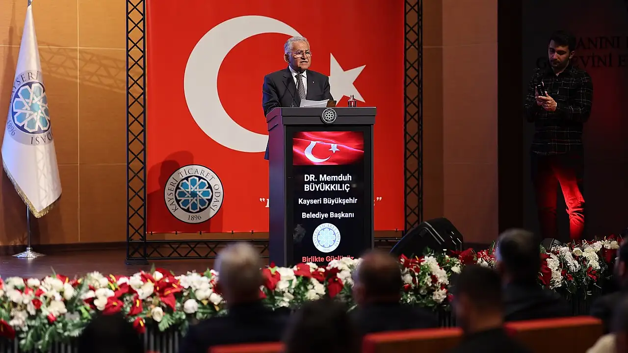 Kayseri'de 12. Erciyes Mükemmellik Zirvesi: Başkan Büyükkılıç'tan 'Bilgi ve Vizyon' Vurgusu