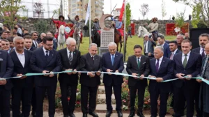 Kayseri’de Türk Dünyası İçin Tarihi Adım: Ortak Alfabe Anıtı Talas’ta Yükseldi