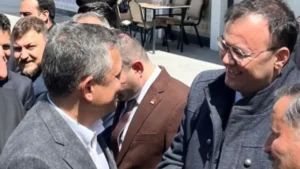 CHP’de Kurultay Rüzgarı Devam Ediyor: İbrahim Kaan’dan Özgür Özel’e Destek