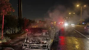 Kayseri’de Seyir Halindeki Otomobil Alev Aldı: Araç Hurdaya Döndü
