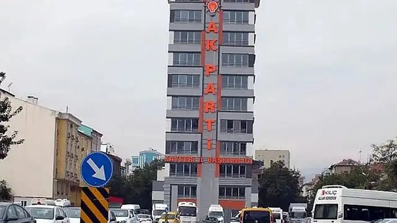 AK Parti Kayseri İl Başkanlığı'ndan Arefe Günü İçin Önemli Bayramlaşma Duyurusu
