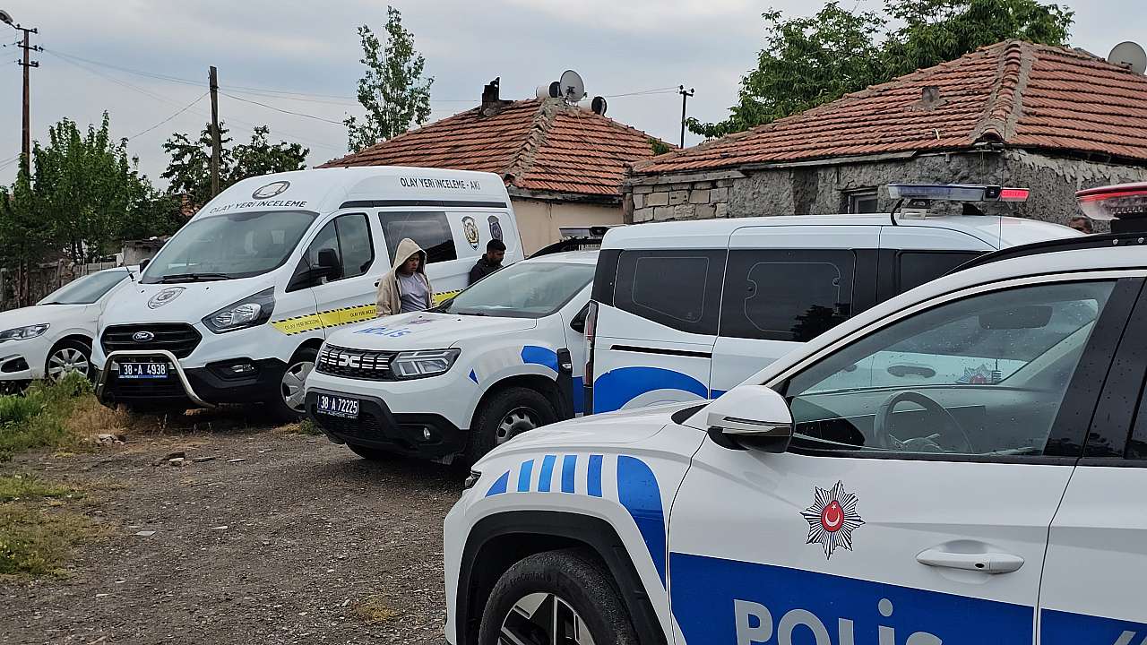 Kayseri Melikgazi'de Evinde Cansız Bedeni Bulunan Erdoğan Ç. İçin Kapsamlı Soruşturma Başlatıldı