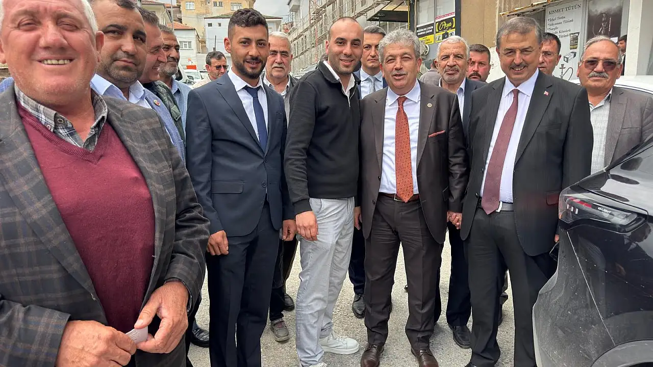 AK Parti Kayseri Milletvekili Özsoy, Yeşilhisar Teşkilatıyla Bayramlaştı