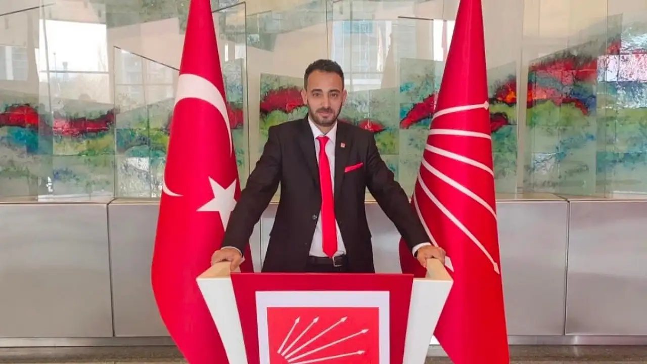 CHP'de Gerilim Tırmanıyor: Kayseri'den Eski Başkandan Acil Kurultay Çağrısı