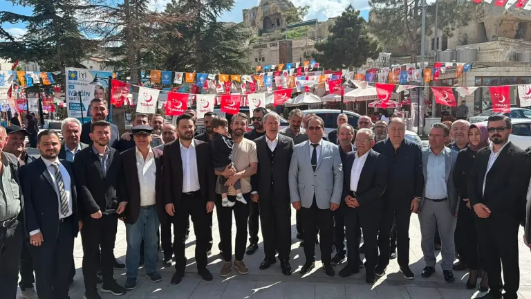 Hulusi Akar’dan Nevşehir’de Kritik Seçim Desteği: Mustafapaşa ve Ayvalı’da Yoğun Mesai