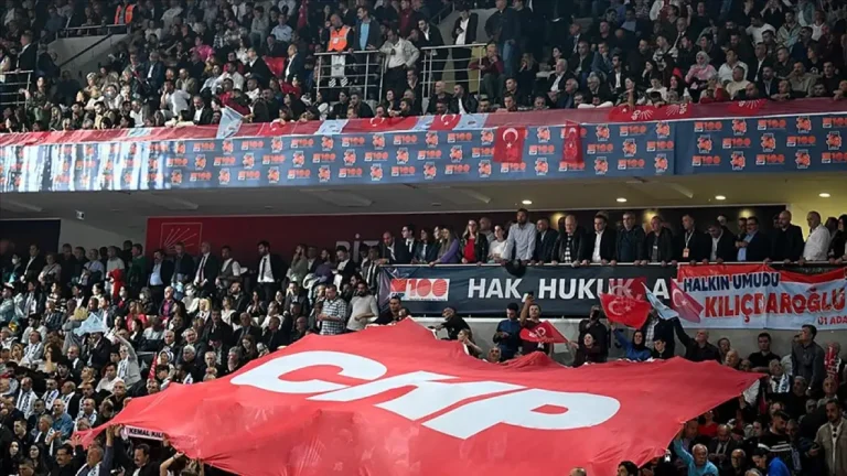 CHP Kayseri’de Olağanüstü Kurultay Çağrısı Güçleniyor: İmza Sayısı Dörde Ulaştı