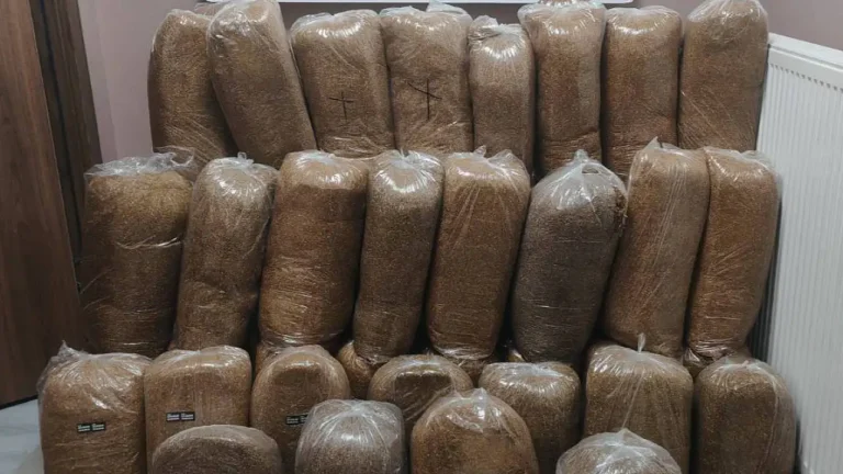 Kayseri'de Jandarma Kontrolünde Yarım Tondan Fazla Kaçak Tütün Ele Geçirildi