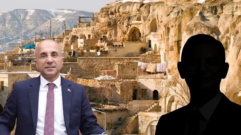 CHP’de Liderlik Kararı Sonrası Özgür Özel’den Yoğun Saha Mesaisi: Kayseri Komşusu Mustafapaşa’da Kritik Buluşma