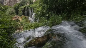 Kayseri Yahyalı'da Gizli Doğa Harikası: Yeşilköy Şelalesi Keşfedilmeyi Bekliyor