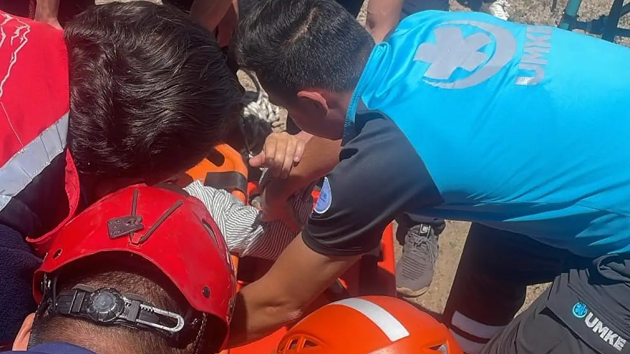 Melikgazi'de Kayalık Dramı: Düşen Piknikçiyi Ekipler Kurtardı