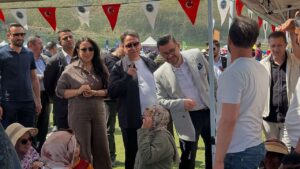 AK Parti Kayseri İl Başkanı Hüseyin Okandan’dan Yoğun Pazar Mesaisi: Protokolden Halk Buluşmasına Uzanan Kapsamlı Program