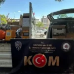 Kayseri’de Yasa Dışı Sigara Üretimine Büyük Operasyon: Milyonluk Kaçak Ürün Ele Geçirildi