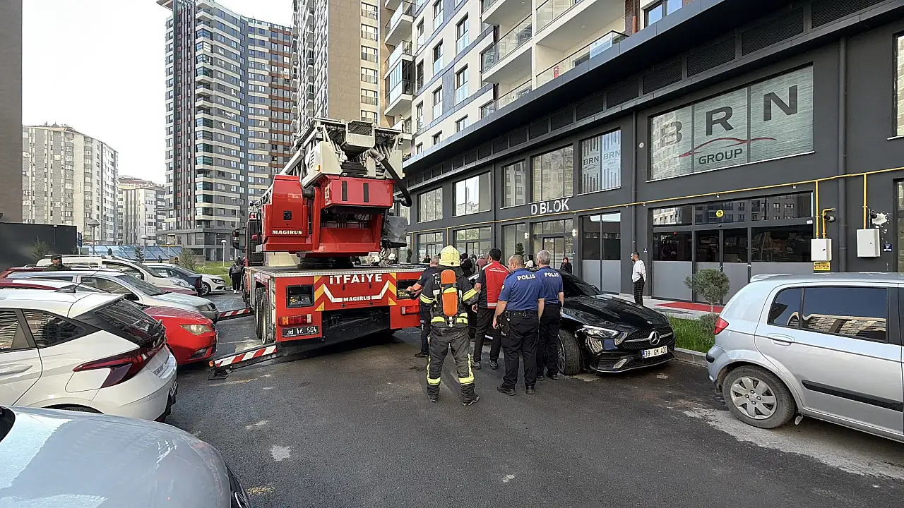 Kayseri Kocasinan'da Yanlış Yangın Alarmı Üçüncü Kez Paniğe Neden Oldu