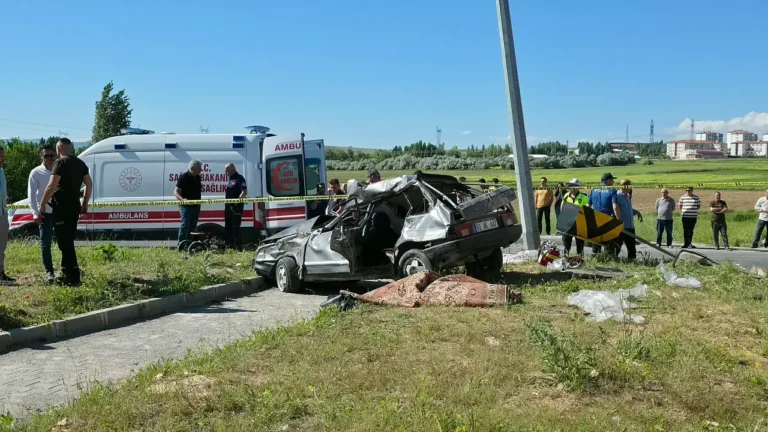 Kayseri Bünyan’da Kavşak Kazası Dehşeti: Can Kaybı 3’e Yükseldi, 5 Yaralının Tedavisi Devam Ediyor