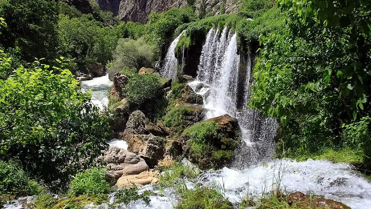 Kayseri'nin Saklı Cenneti: Yahyalı Yeşilköy Şelaleleri Keşfedilmeyi Bekliyor