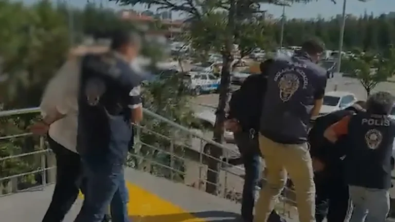 Kayseri Merkezli Operasyon: Sahte Araç Kiralama Şebekesi 51 Kişiyi Dolandırdı