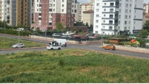 Kayseri Kocasinan’da Hoca Ahmet Yesevi Mahallesi’nin Tehlikeli Yolu Gündemde: Vatandaşlar Kalıcı Çözüm İstiyor